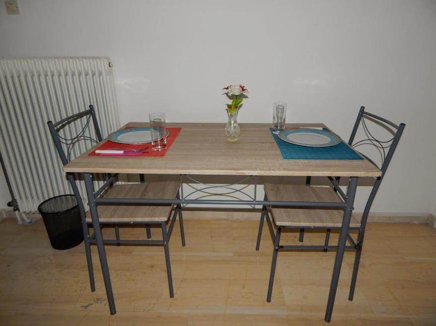 Cozy Apartment For 2-5 People-Center Tripoli 1 Buitenkant foto